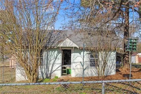 314 E Broadway St, Huntington, AR 72940 photo 5