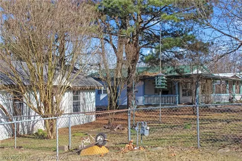 314 E Broadway St, Huntington, AR 72940 photo 4