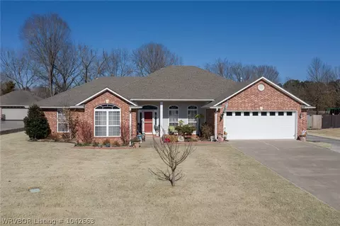 2304 Joyce Dr, Lavaca, AR 72941 photo 1