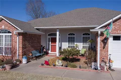 2304 Joyce Dr, Lavaca, AR 72941 photo 4