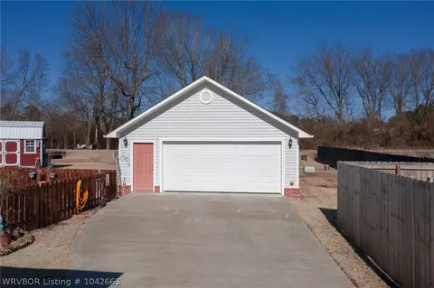 2304 Joyce Dr, Lavaca, AR 72941 photo 5