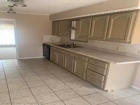 1306 E Ida Ave, Sallisaw, OK 74955 photo 4