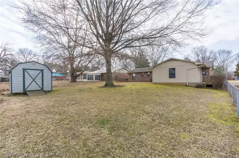 1504 14th Cir, Barling, AR 72923 photo 32