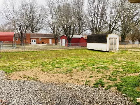 612 8th St, Barling, AR 72923 photo 29