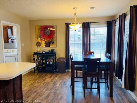 612 8th St, Barling, AR 72923 photo 8