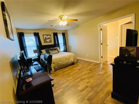 612 8th St, Barling, AR 72923 photo 17