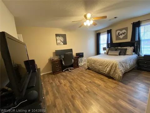 612 8th St, Barling, AR 72923 photo 16