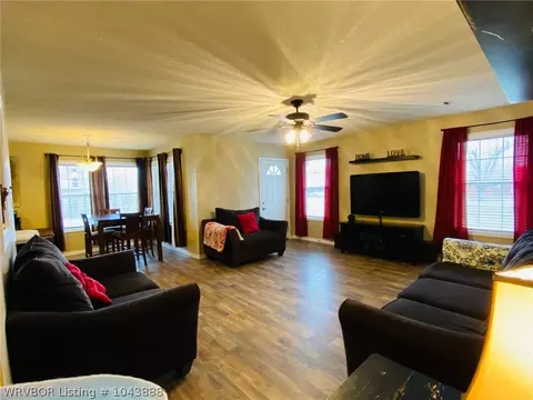 612 8th St, Barling, AR 72923 photo 5