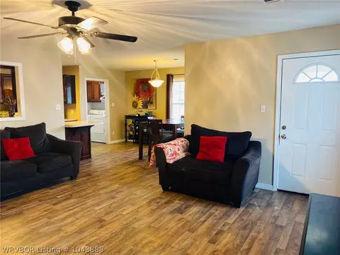 612 8th St, Barling, AR 72923 photo 6