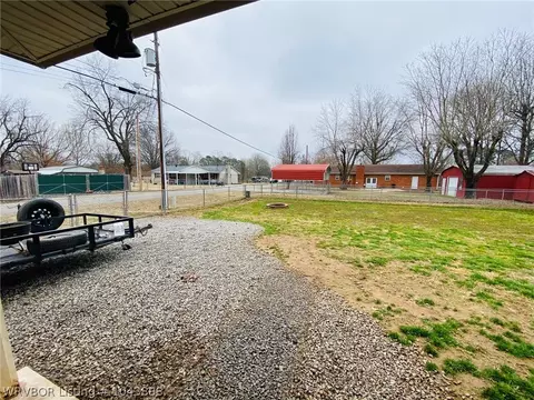 612 8th St, Barling, AR 72923 photo 30