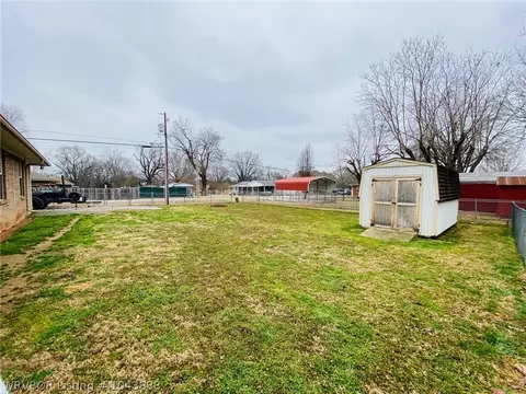 612 8th St, Barling, AR 72923 photo 37