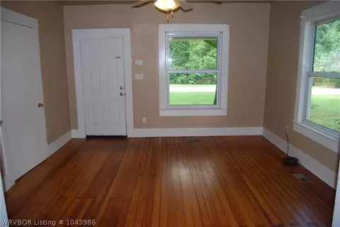 1807 S S St, Fort Smith, AR 72901 photo 4