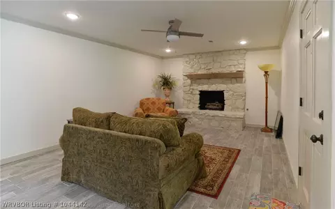 924 S 67th Ln, Fort Smith, AR 72903 photo 2