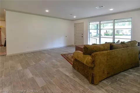 924 S 67th Ln, Fort Smith, AR 72903 photo 13