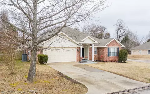 507 S 14th St, Lavaca, AR 72941 photo 5