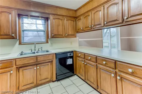 2514 S Savannah St, Fort Smith, AR 72901 photo 25