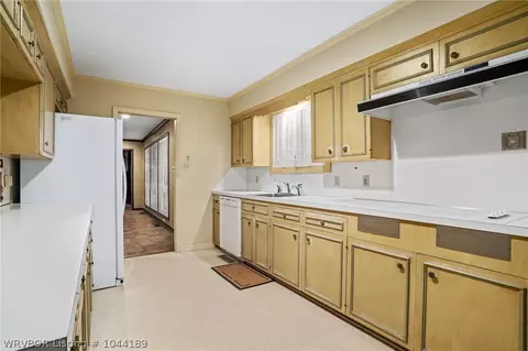 2300 S 46th St, Fort Smith, AR 72903 photo 8