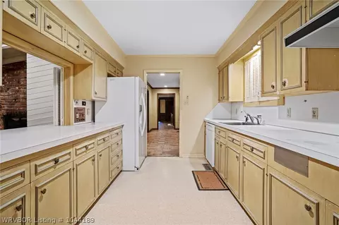 2300 S 46th St, Fort Smith, AR 72903 photo 7