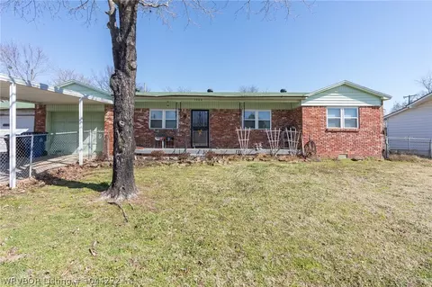 7903 Thayer Dr, Fort Smith, AR 72908 photo 1