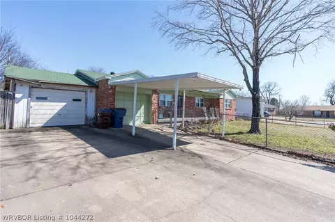 7903 Thayer Dr, Fort Smith, AR 72908 photo 3