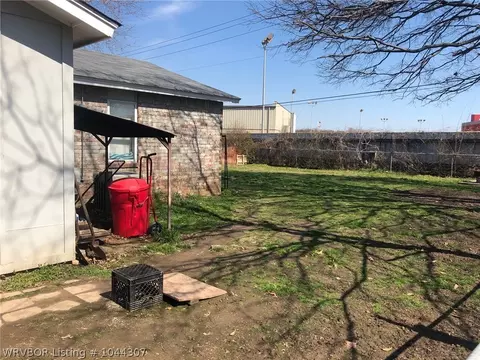 8307 S 35th Ter, Fort Smith, AR 72908 photo 3