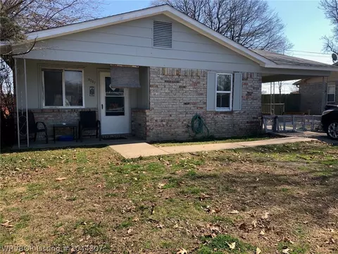 8307 S 35th Ter, Fort Smith, AR 72908 photo 1
