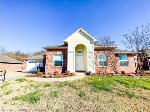 7105 Lookout Dr, Fort Smith, AR 72916 photo 1
