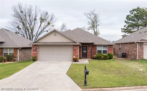 2709 Dyllan Ct, Fort Smith, AR 72908 photo 1