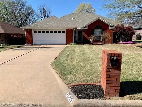 3605 Muirfield Cir, Fort Smith, AR 72908 photo 1