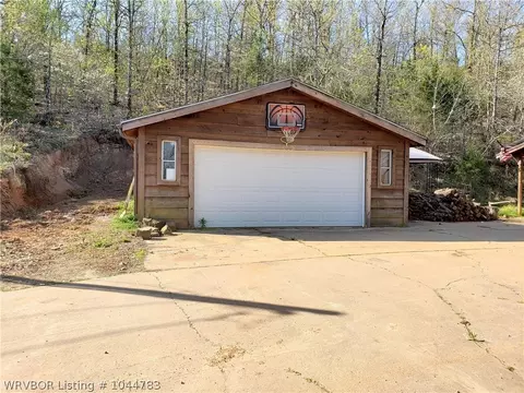 1445 Hendrix Rd, Greenwood, AR 72936 photo 3
