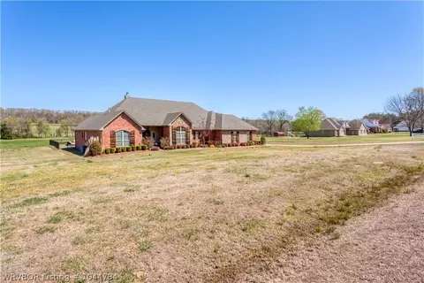 1309 Southfork Ln, Fort Smith, AR 72916 photo 4