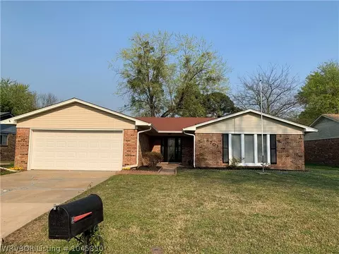 8701 S 30th Ter, Fort Smith, AR 72908 photo 1