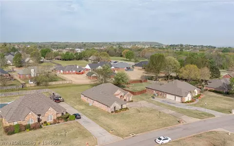 12000 Maple Park Dr, Fort Smith, AR 72916 photo 5