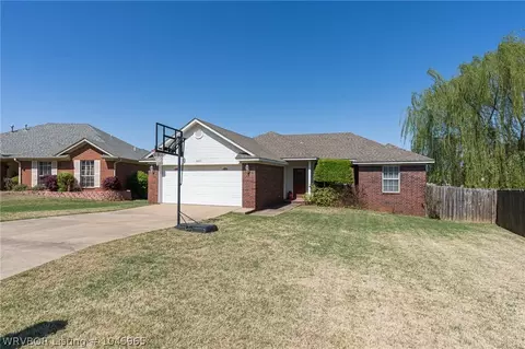 6220 Fallstone Rd, Fort Smith, AR 72916 photo 2