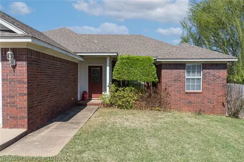 6220 Fallstone Rd, Fort Smith, AR 72916 photo 3