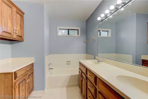 712 Maple St, Bonanza, AR 72916 photo 24