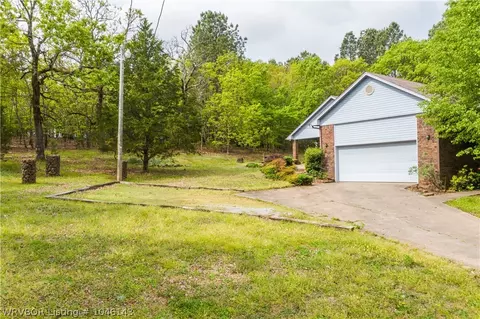 712 Maple St, Bonanza, AR 72916 photo 5