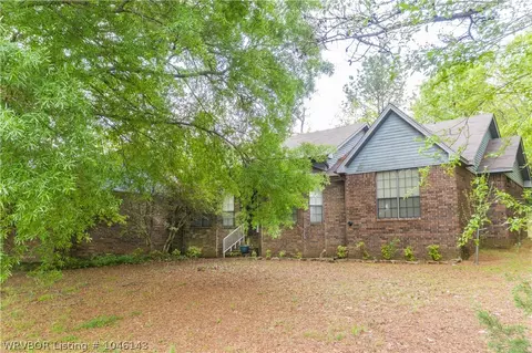 712 Maple St, Bonanza, AR 72916 photo 3