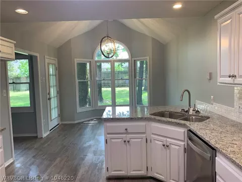 3904 Bristol Ln, Fort Smith, AR 72908 photo 7