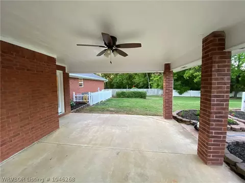 10715 Saint Michael Ct, Fort Smith, AR 72908 photo 8
