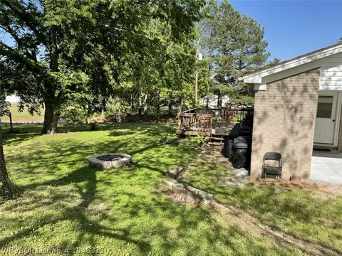 1359 Scheile St, Paris, AR 72855 photo 2