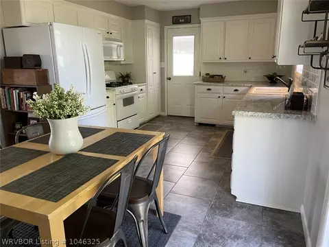 1359 Scheile St, Paris, AR 72855 photo 15