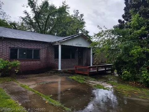 4704 31st St, Fort Smith, AR 72904 photo 4