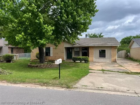 1310 N St, Barling, AR 72923 photo 1