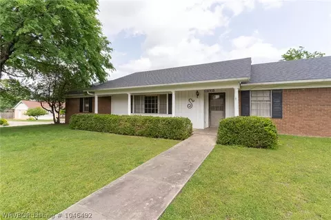 2211 S 67th St, Fort Smith, AR 72903 photo 2