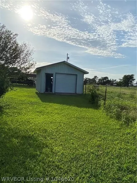 21134 J O B Rd, Howe, OK 74940 photo 8