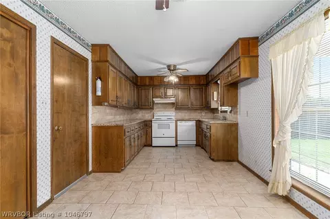 8533 Harvard Dr, Fort Smith, AR 72908 photo 17