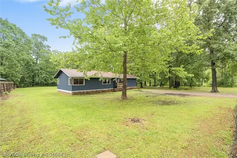 16513 Bear Claw Trl, Fort Smith, AR 72916 photo 3