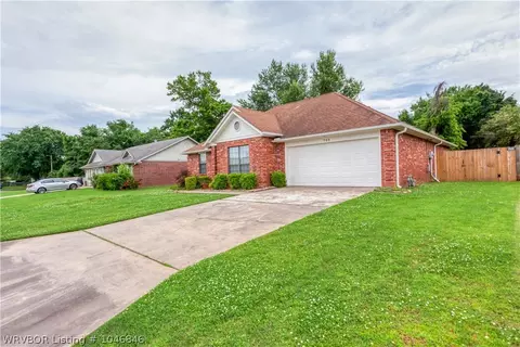703 I Cir, Barling, AR 72923 photo 4