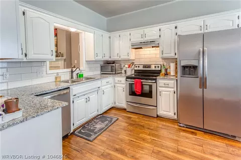 703 I Cir, Barling, AR 72923 photo 9